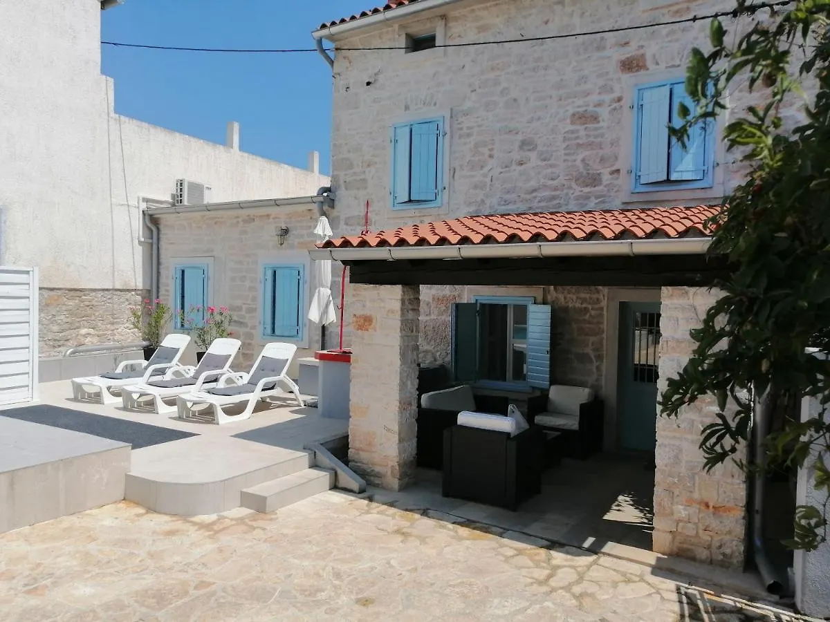 Holiday Home Peruski Хорватия